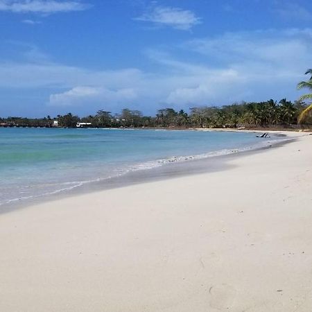 Pic-Nic Beach Corn Island Hotel Kültér fotó
