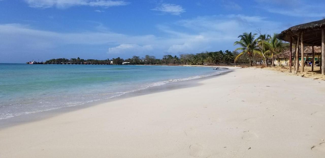 Pic-Nic Beach Corn Island Hotel Kültér fotó